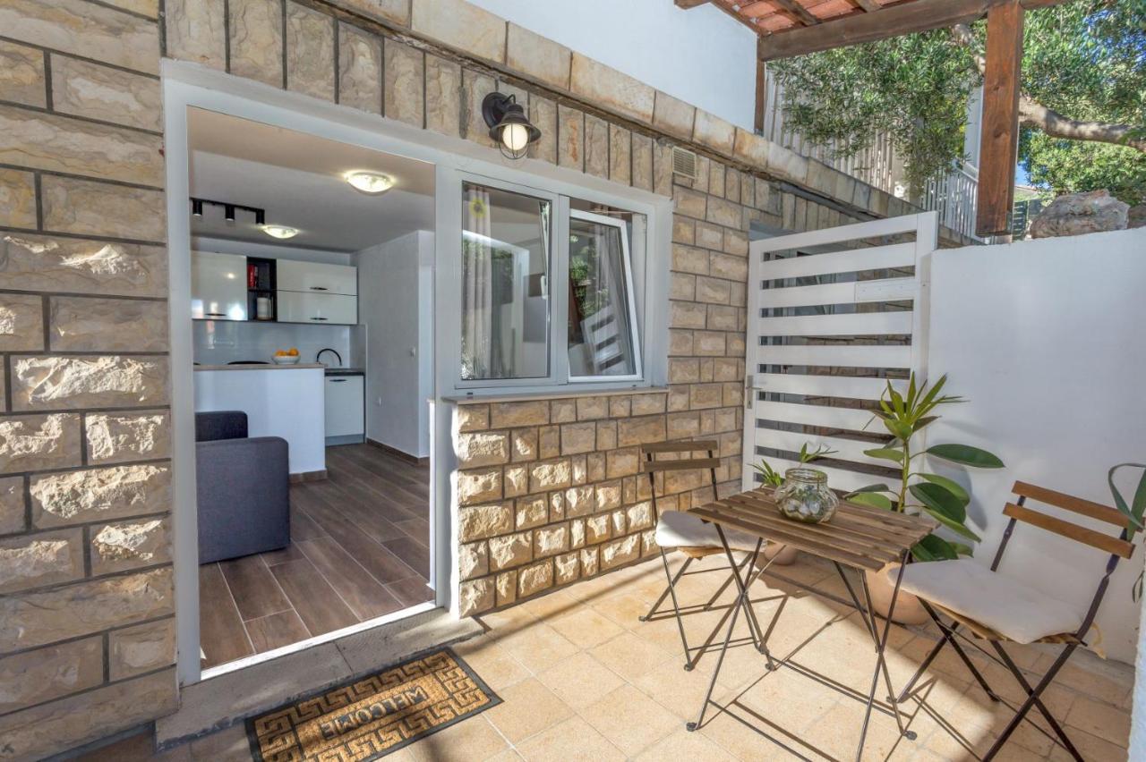 Nomads Apartment Хвар Екстериор снимка